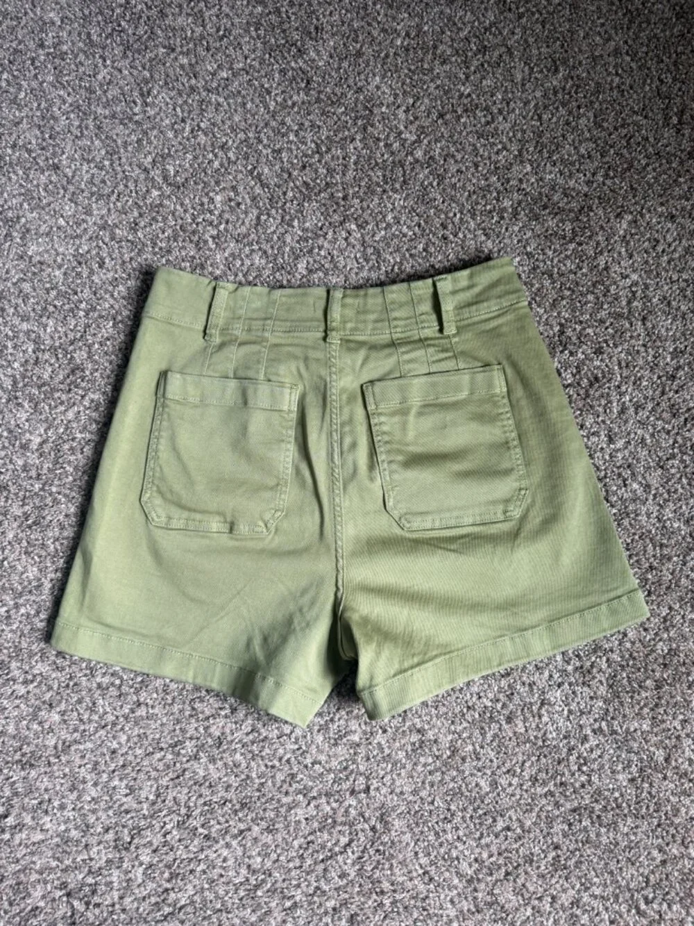 LC Lauren Conrad Super High Rise Patch Pocket Shorts | Giada Green | Size 8